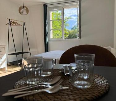 Crest Apartment | Comme à la Maison