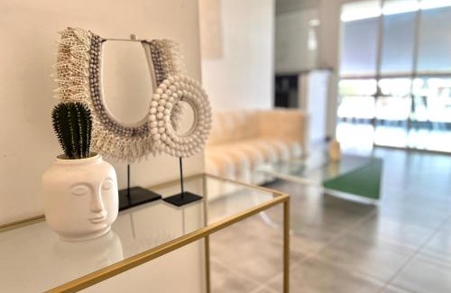 Cayenne Apartment | Comme à la maison - Spacieux T3 à 2min de la ville