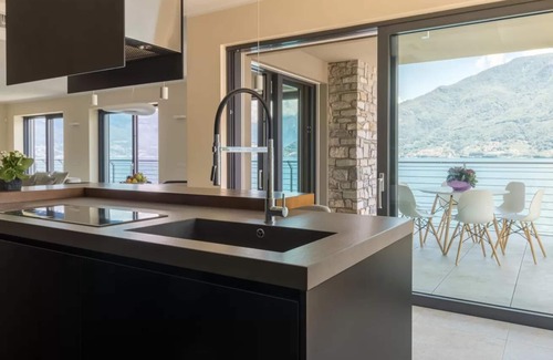 Calozzo Villa | COMO LUXURY WITH PRIVATE LAKE ACCESS AND BREATHTAKING VIEWS