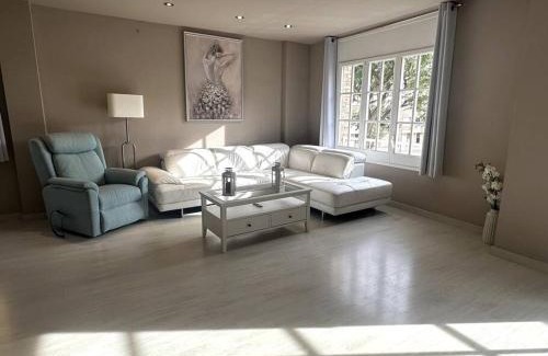 Viladecans House | Comodidad y estilo en Gava near the beach 10 minutes