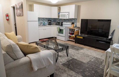 Okotoks House | Completely separate 2-bedroom basement suite in Okotoks