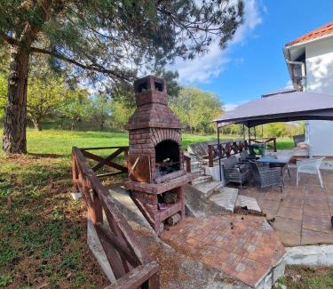 Topoloveni Villa | Conac de lux Topoloveni