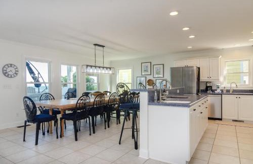 Carolina Beach House | Conched Out by Bryant Real Estate