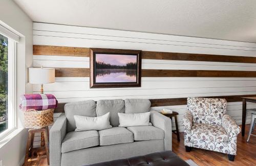 Harbor Village House | Condo #202 - Inn Bldg