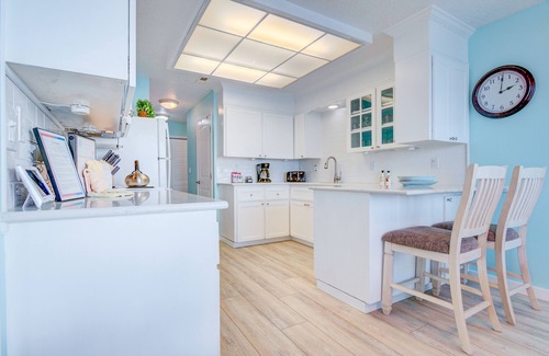 Lincoln Beach Condo | Condo #27 Newly updated Beach Front Home
