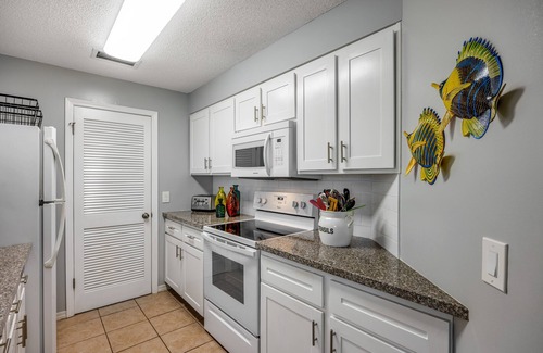 Gulf Lagoon Beach Condo | Condo w/Hot Tub/Pool & Close to Beach + Free Tickets: WonderWorks & More!