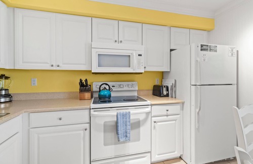 Whitney Beach Condo | Condo with a View 2: Open Thursday Night, $150/nt + Fees!
