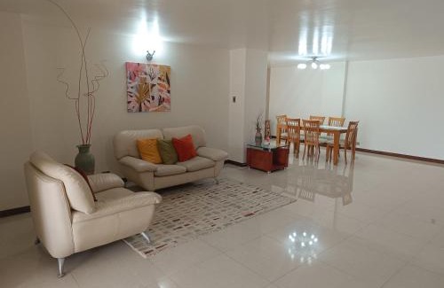 Chacao Apartment | Condominio en zona privilegiada