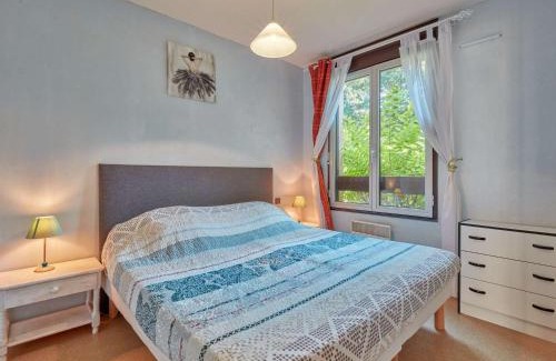 Barbotan-les-Thermes Apartment | Confortable T2 avec balcon, parking et Wi-Fi à Barbotan - FR-1-841-10