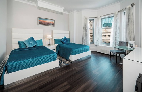 The Loop Hotel | Congress Plaza Hotel