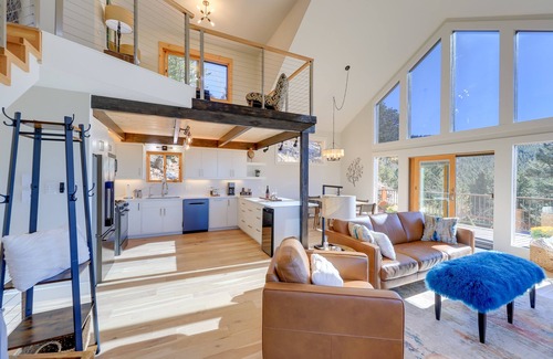 Conifer Mountain and Meadows Cottage | Conifer Haven: Hot Tub & Staunton State Park View