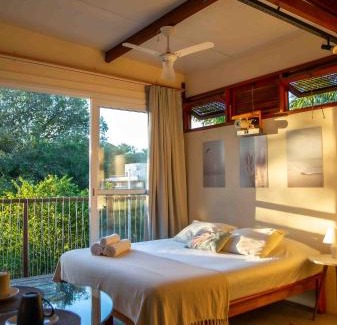 Manguinhos House | Contêiner 10 Hospedagem