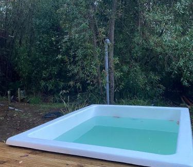 Puerto Varas Resort | Container con tina temperada