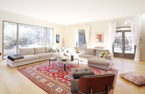 Rognes House | Contemporary Bastide near Aix en Provence & and the Luberon