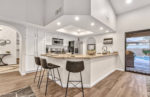 Sunset Ridge House | Contemporary home with a private pool, hot tub & fast WiFi