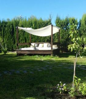 Atarfe Villa | Contemporary Villa in Atarfe with Private Pool and Mountain View