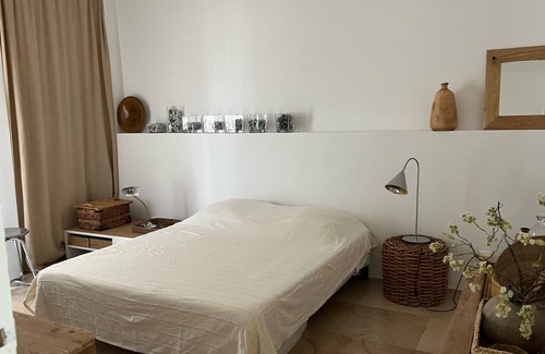 13th Arrondissement Villa | Contemporary Villa in the trees in Marseille