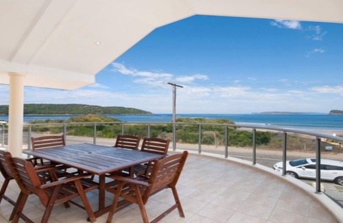 Umina Beach Apartment | CONTEMPORY PENTHOUSE - WATERFRONT UMINA BEACH