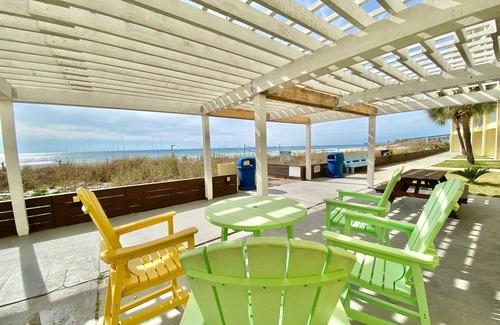 Panama City Beach Condo | Continental #104 | First Floor + Gulf Side Pool