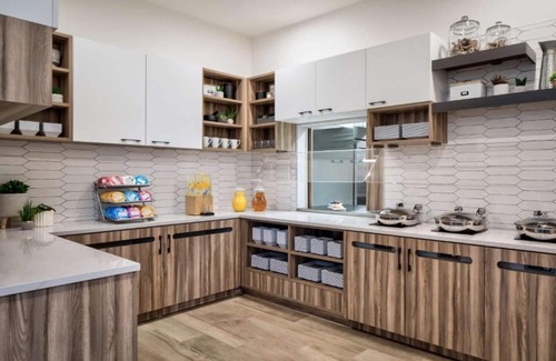 Fitzsimons House | Convenient Location for Your Aurora Extended Stay or Weekend Getaway