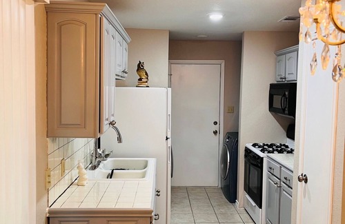 Southside House | Convenient location, 7.5 miles to lackland air base and 6 miles to riverwalk