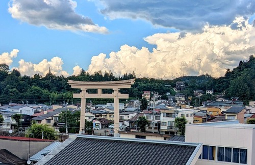 Hida Takayama Onsen House | Conveniently located near the Yayoi Bridge over the Miyagawa River that flows through Hida Takayama City, this accommodation is based on the concept of "comfort. Delicious catering, sightseeing cabs and out-of-prefecture transportation cab arrangements ar