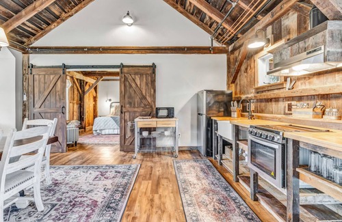 Quechee House | Converted Carriage Barn - The Carriage House Unit2