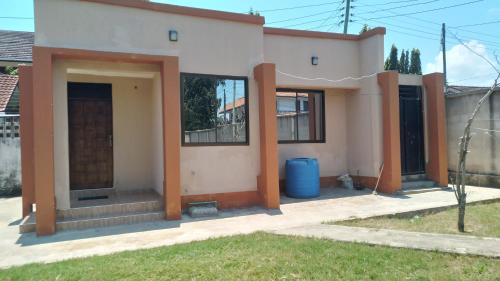 Kunduchi House | CoolHome at Mbezi Beach