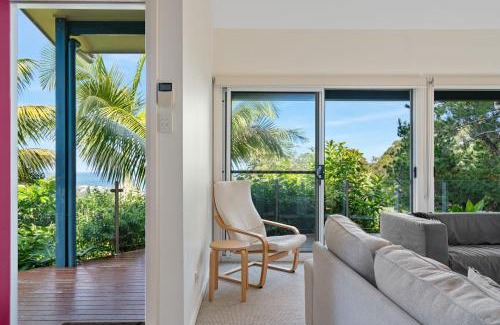 Copacabana House | Copa Sunset Surprise - Modern and Stylish Simplicity