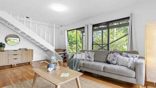 Copacabana House | Copacabana Tranquil Escape Views, Pet Friendly On Request Accom Holidays