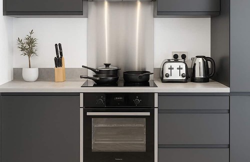 Waterloo Apartment | Copper Suite | 2Bed | Elegant | FREE PARKING