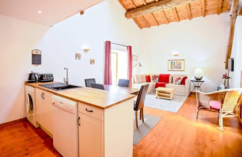 Tourouzelle House | Coquelicot-Luxury accommodation with heated pool & A/C in former vigneron estate