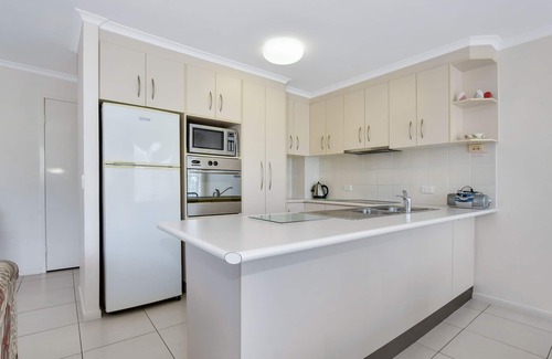 Maroochydore Apartment | Coral Breeze Bradman Avenue Maroochydore