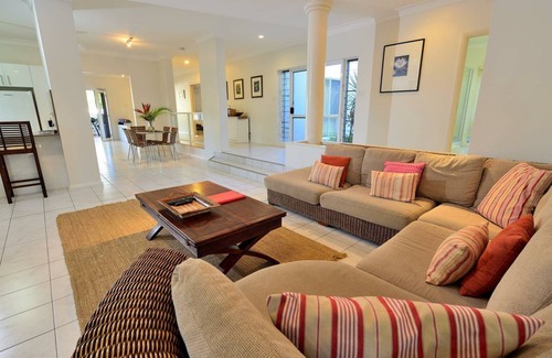 Port Douglas House | Coral Drive Retreat Port Douglas