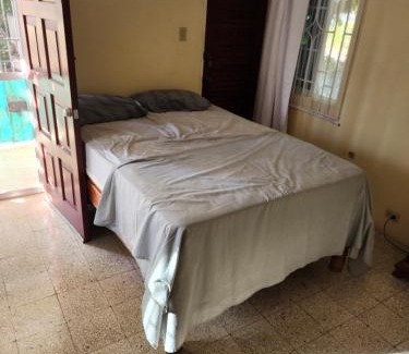 IronShore Estates Bed & Breakfast | Coral gardens hideaway