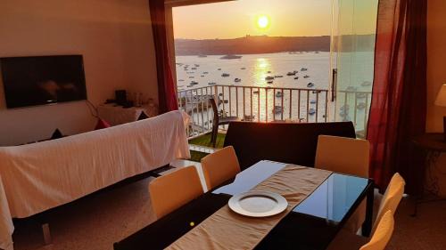 Bugibba Apartment | Coral