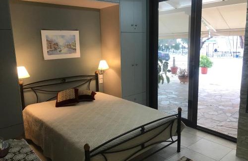 Menidion House | Corali