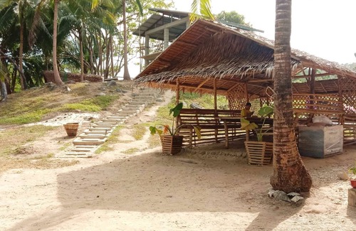 El Nido Bed & Breakfast | Coraline Coast Beach Resort & Resto-Bar
