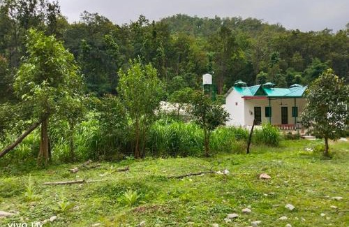 Khattalwada Apartment | Corbett hill center river home stay