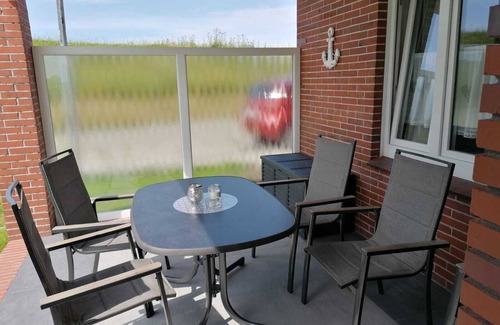 Dornum Apartment | Core-serviced apartment directly on the small dike for up to 5 people