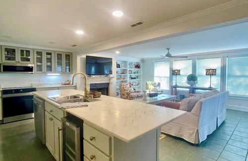 Cordele Cottage | Cork Ferry Cottage w/Dock at Lake Blackshear