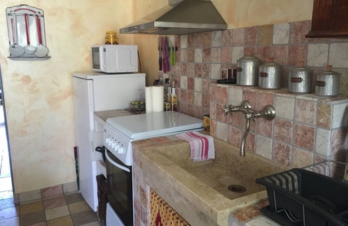 Cornillon-sur-lʼOule Cottage | Cornillon Sur L Oule: Lodging in Provencal village house with garden