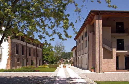 Nogarole Rocca Hotel | Corte della Rocca Bassa