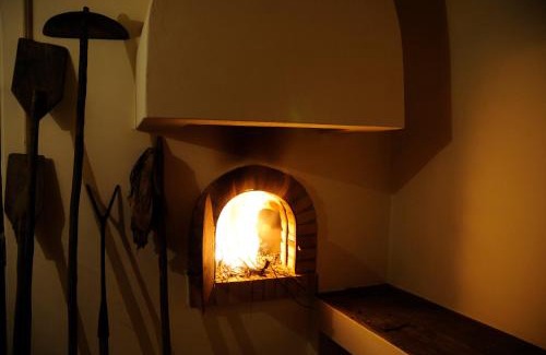 Almodovar e Graca dos Padroes Villa | Corvos e Cadavais