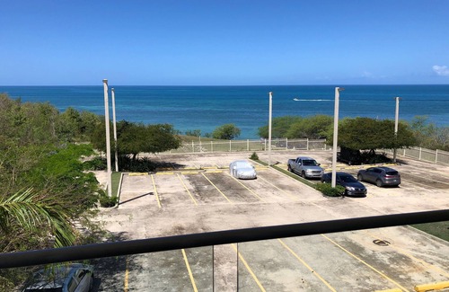 El Combate Condo | Costa del Mar 301A, a true beach getaway, WiFi, A/C, impressive views