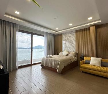 Castillejos Hotel | Costa Del Subic