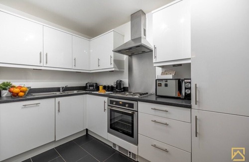 Central Milton Keynes Apartment | Cosy 1 bed in central MK, Free Parking, Smart TV