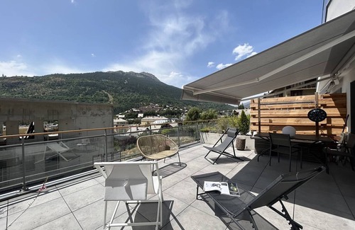 Briancon Apartment | Cosy 2-Room Apartment in Briançon, Terrace, 4 Guests, WiFi, Parking, 3-Star Rating