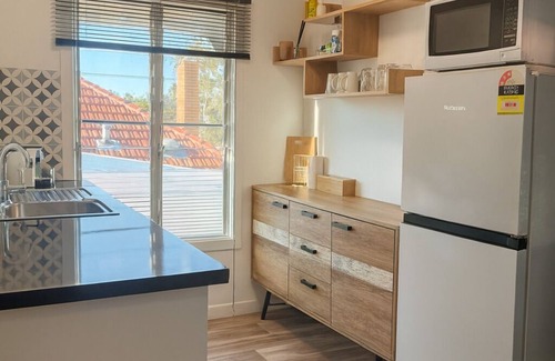 Graceville Apartment | Cosy and private self contained retreat in a great location, pet friendly