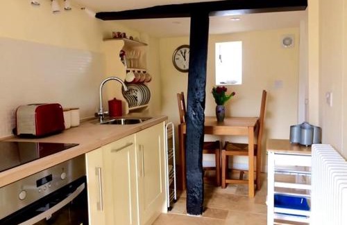 Bridford House | Cosy and unique Thatched Cottage on Dartmoor